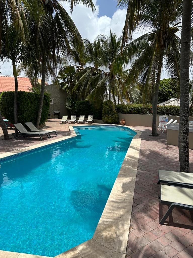 Windmill Apartments Curacao วิลเลมสตัด ภายนอก รูปภาพ